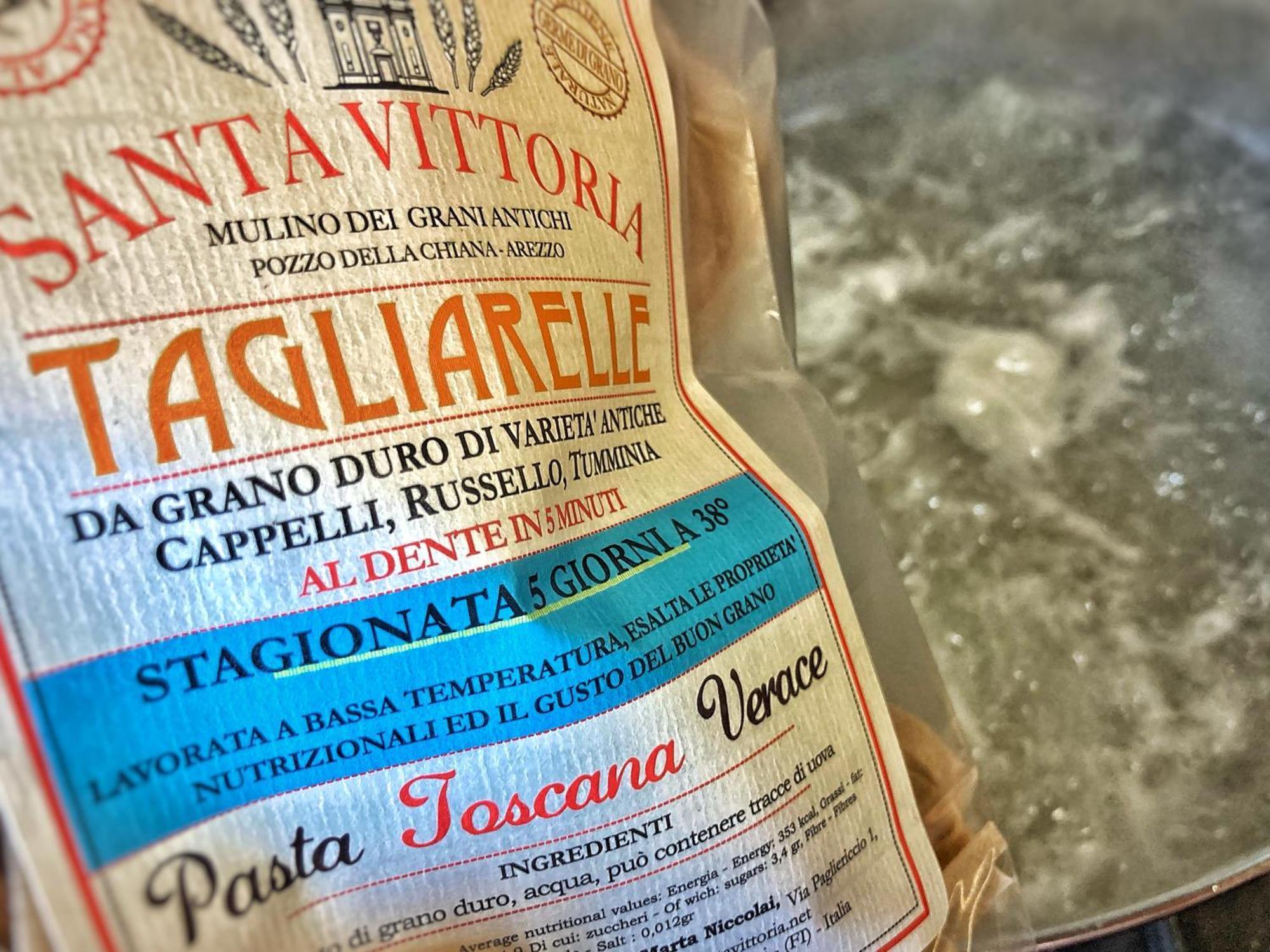 Agriturismo Fattoria Santa Vittoria Pozzo  外观 照片