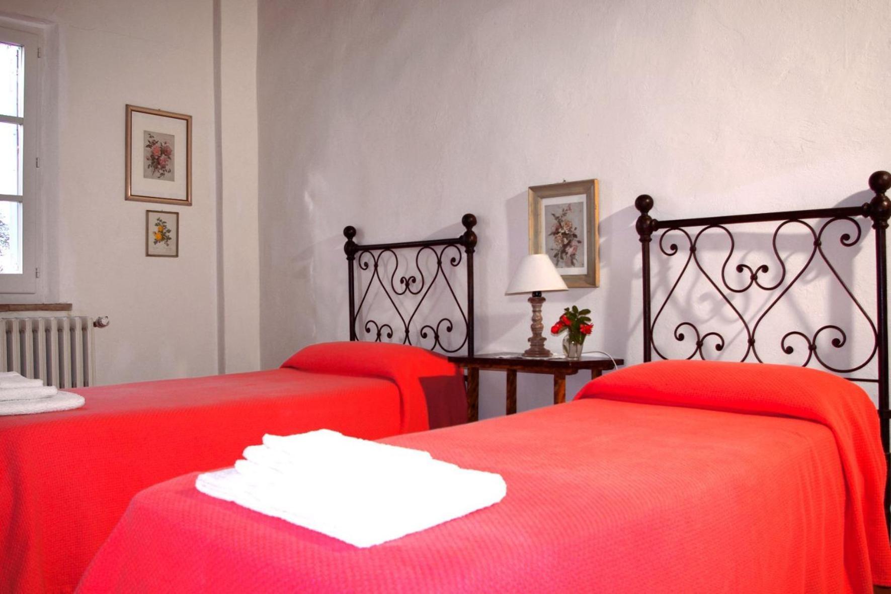 Agriturismo Fattoria Santa Vittoria Pozzo  外观 照片