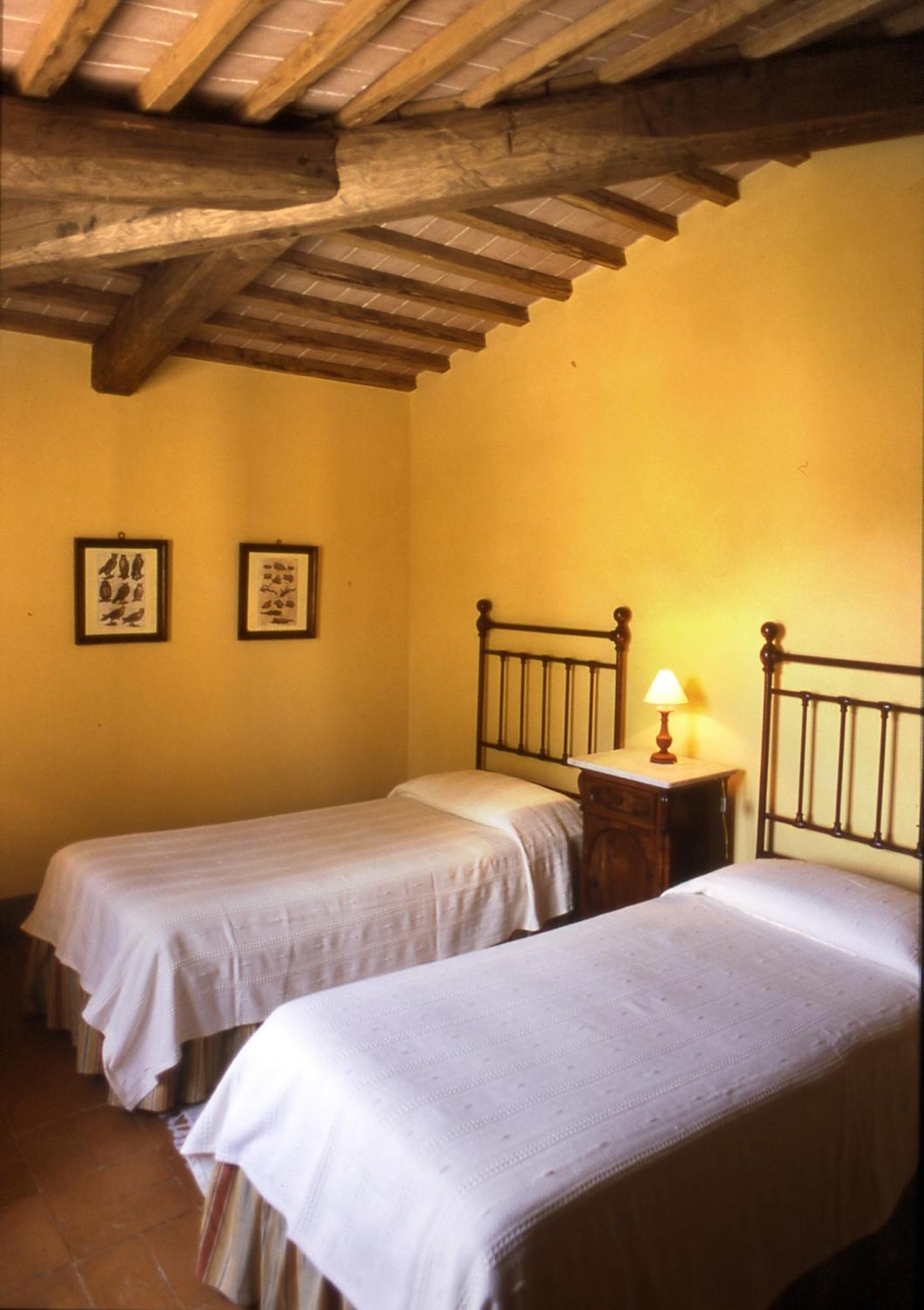 Agriturismo Fattoria Santa Vittoria Pozzo  外观 照片