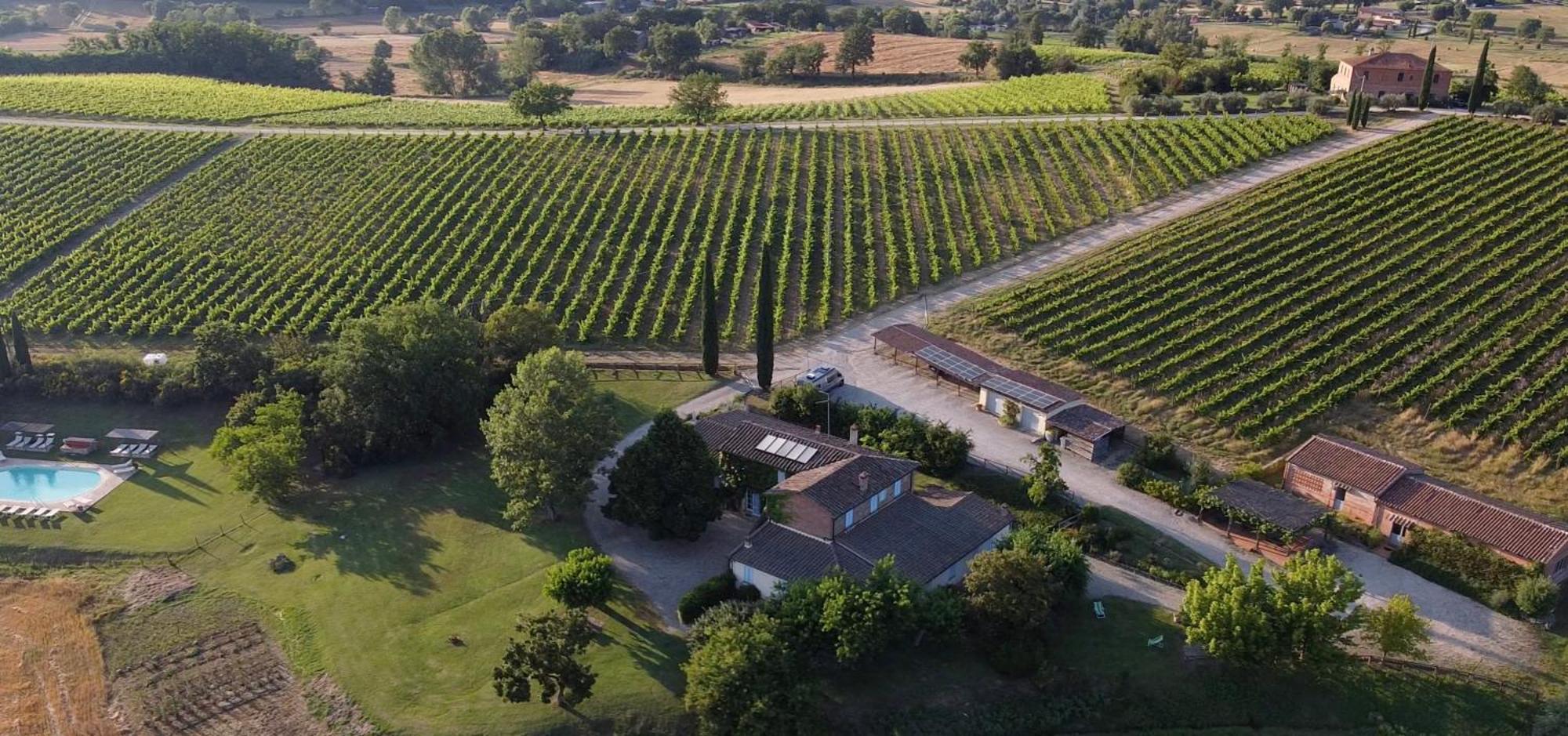Agriturismo Fattoria Santa Vittoria Pozzo  外观 照片
